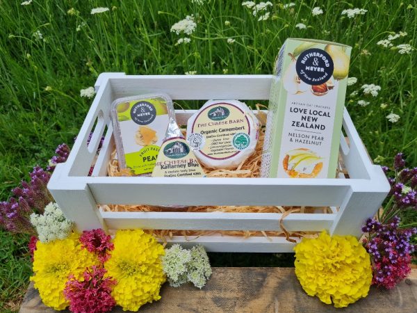 Blue Cheese & Pear Hamper